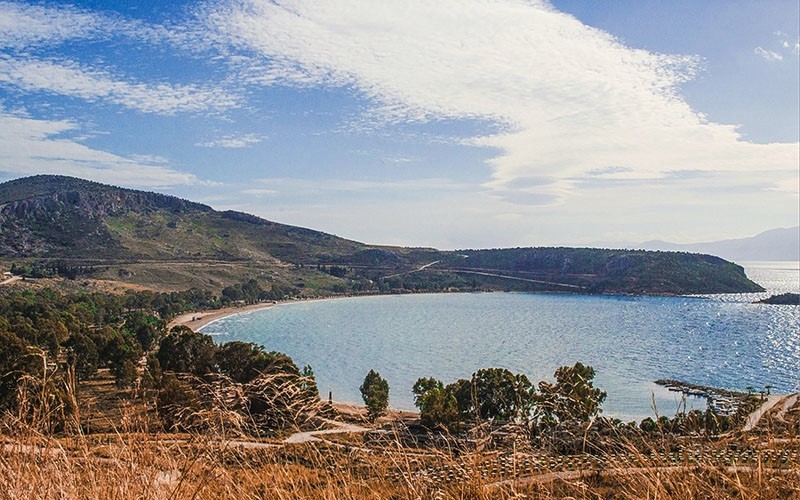 Άποψη της παραλίας του Καραθώνα στο Ναύπλιο