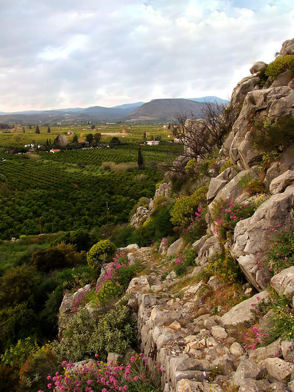 Ερείπια της ακρόπολης της αρχαίας Ασίνης