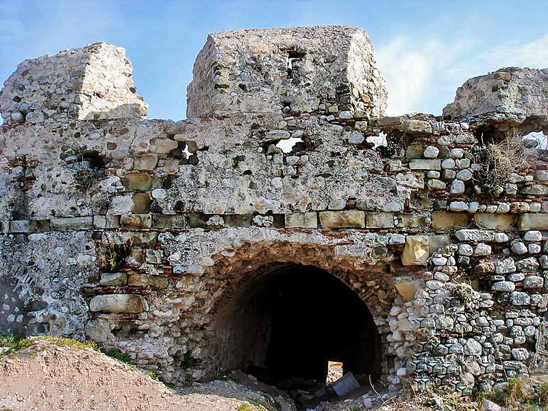 Η θαλάσσια πύλη του κάστρου του Ρίου