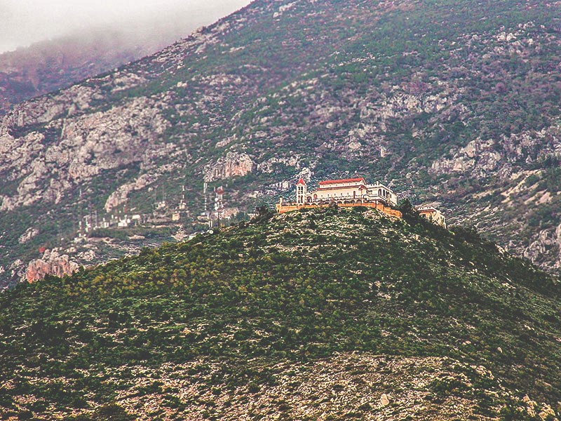 Η Ιερά Μονή του Οσίου Παταπίου στο Λουτράκι