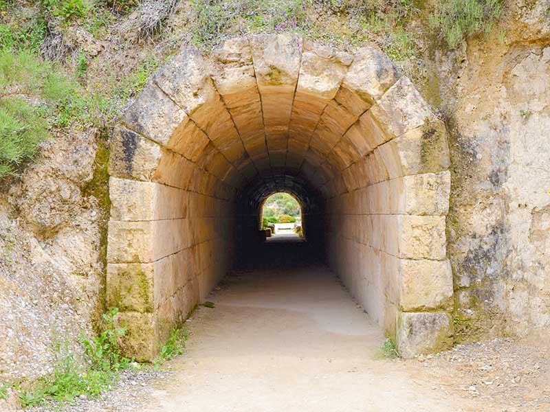 Η είσοδος του Σταδίου που το συνέδεε με τα αποδυτήρια